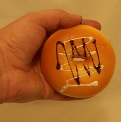 Брелок- антистресс Пончик 8 см с глазурью